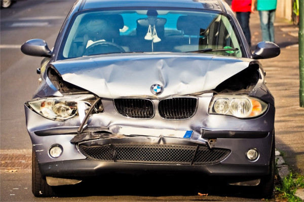 We collect salvage, scrap, derelict vehicles, crashed car, smashed cars, insurance write-offs and MOT failures. Simply call us on 07849 373089 from anywhere in the Belfast area.